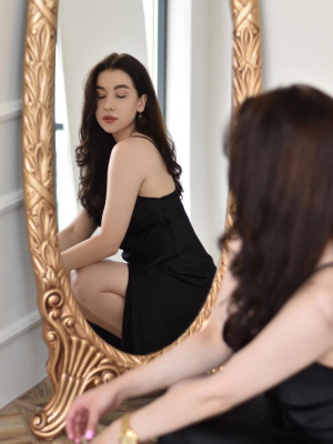 Аяна Умелина